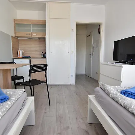 Easy Work And Apartment *