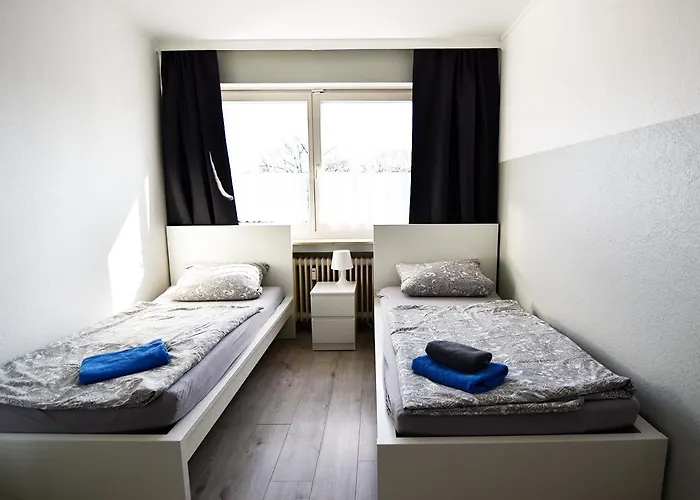 Easy Work And Apartament