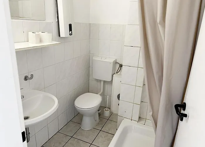 Easy Work And Apartament